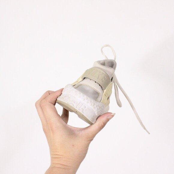 *Nike Air Huarache Sneakers Light Bone and Cream - Picture 8 of 8